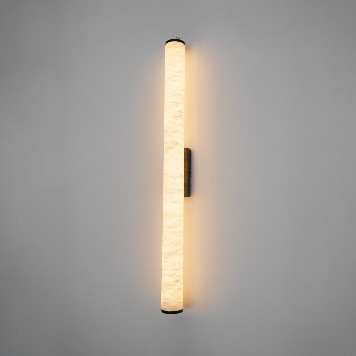 Applique da parete LED con design a tubo in alabastro, 1 luce | Rosalyssa