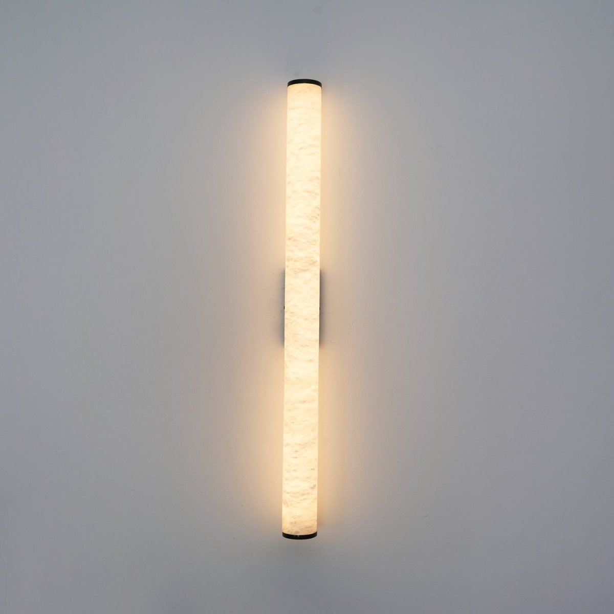 Applique da parete LED con design a tubo in alabastro, 1 luce | Rosalyssa