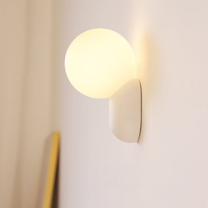 Elegant 1-lyset moderne glasglobevæglampe til boligbelysning | Rosalyssa