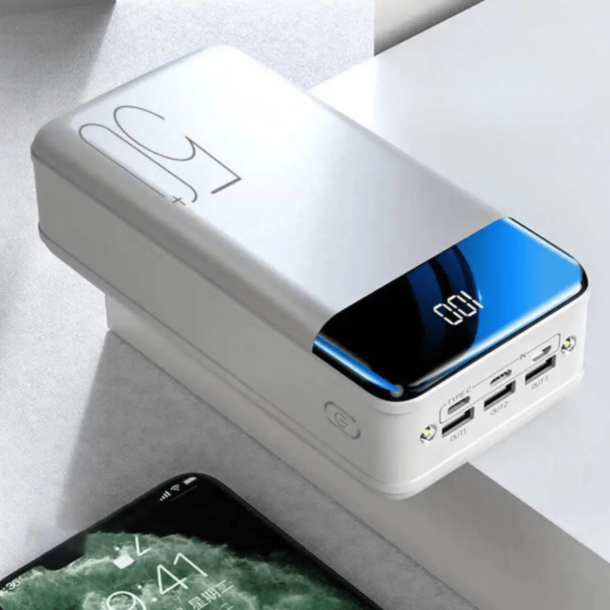 VoltGuard 50K Ultra Powerbank 50.000 mAh für zuverlässige Energie