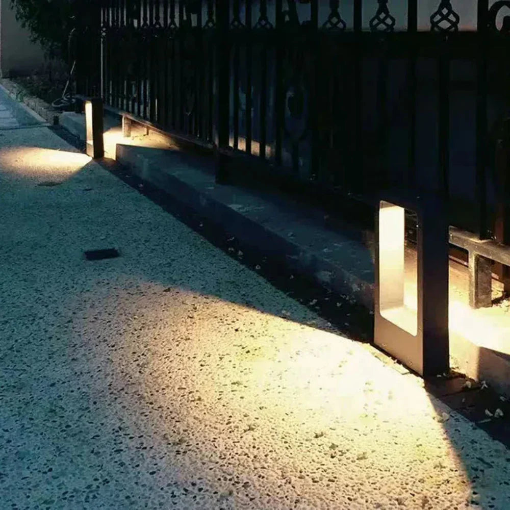 ضوء ممر خارجي حديث LED من الألمنيوم الأسود مقاوم للماء