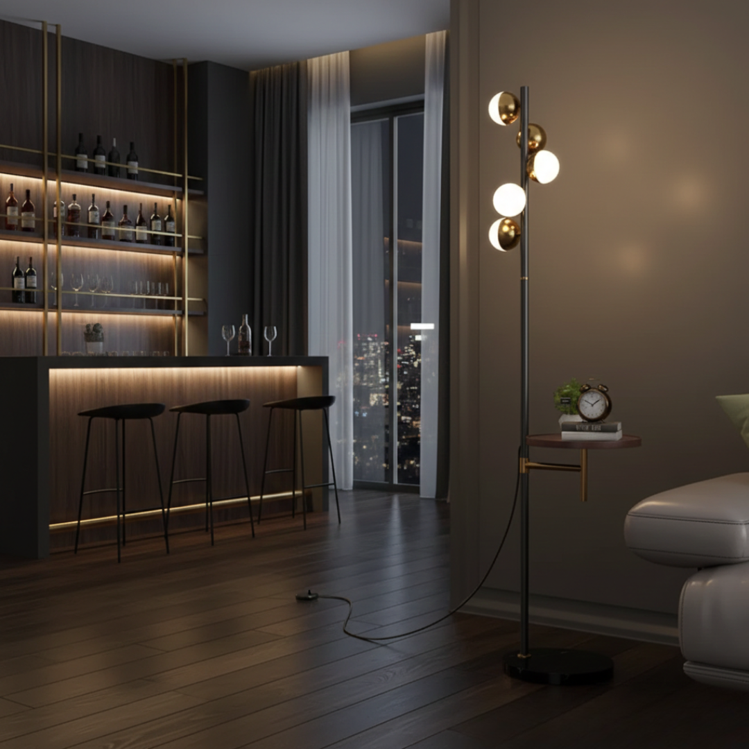Lampadaire moderne avec table intégrée pour salon | Rosalyssa