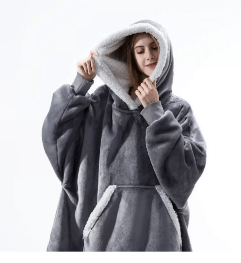 Couverture à capuche en polaire CozyNest pour un confort ultime