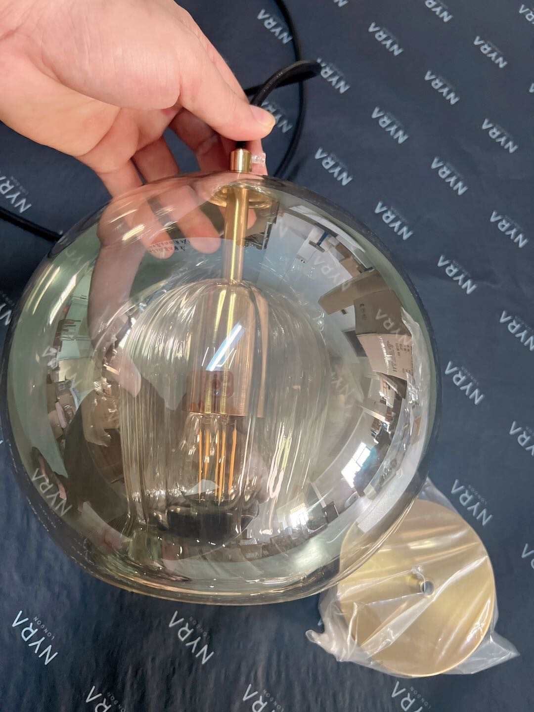 Lampa wisząca Nova Glass Bubble z ręcznie dmuchanymi podwójnymi kulami