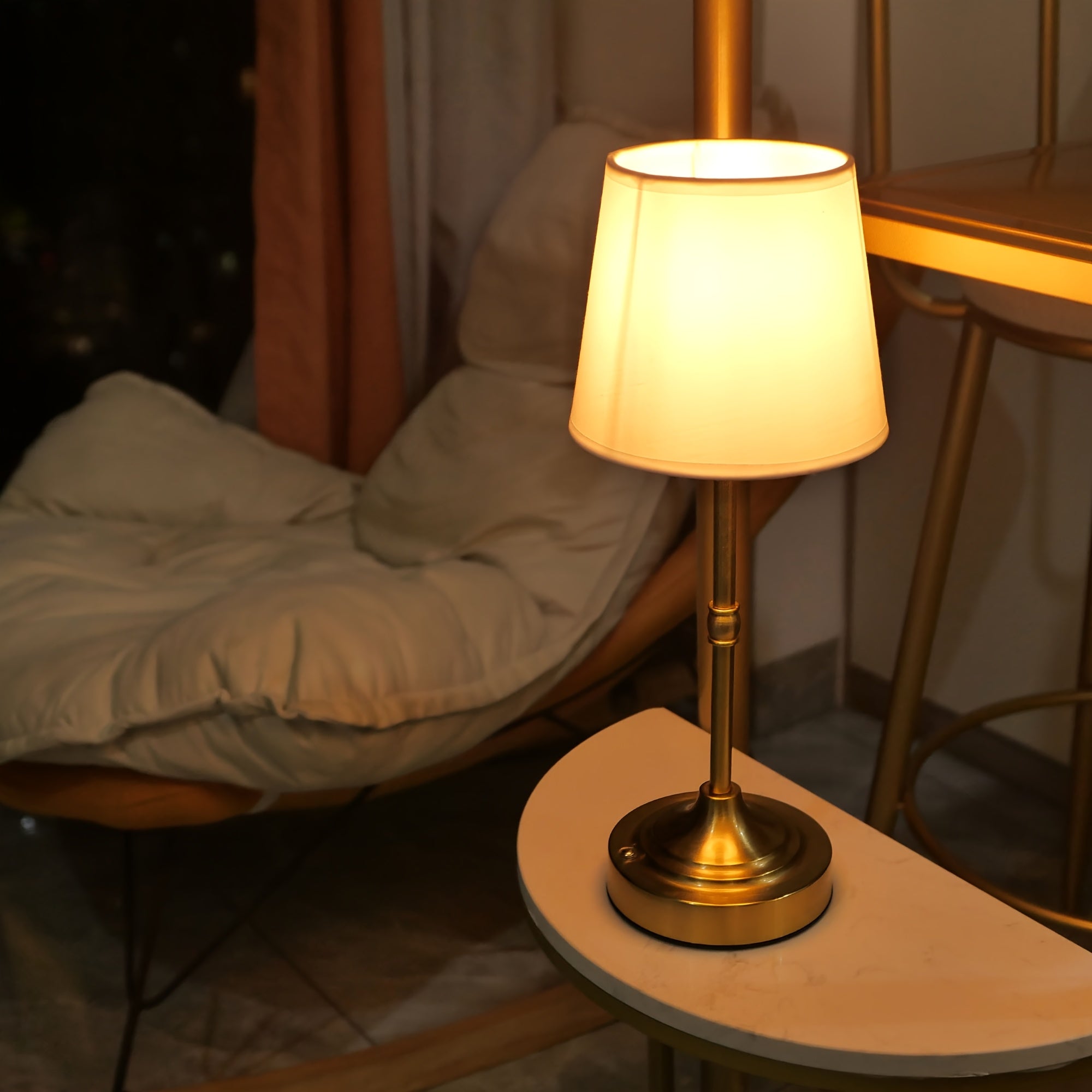 USB nabíjecí lampa s nastavitelným jasem, bezdrátová pro stoly