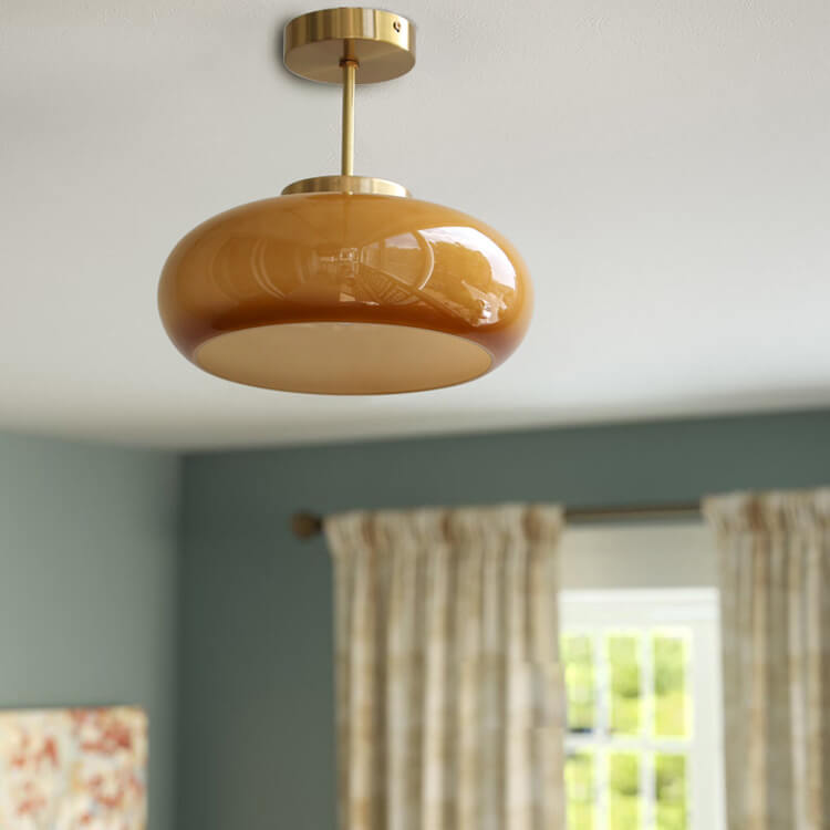 Lampada da soffitto vintage in ottone con paralume in vetro ambrato, montaggio semi a filo soffitto