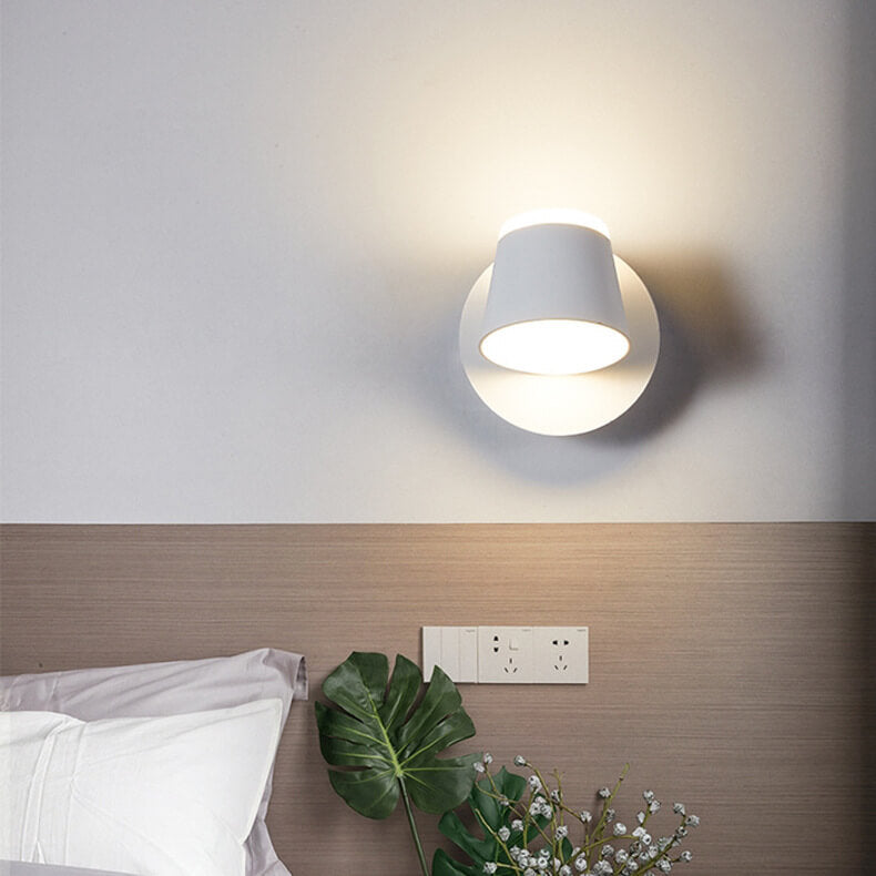 Lampa ścienna LED Aurora z obrotowym cylindrycznym kloszem i opcjami 1/2/3 płomieni