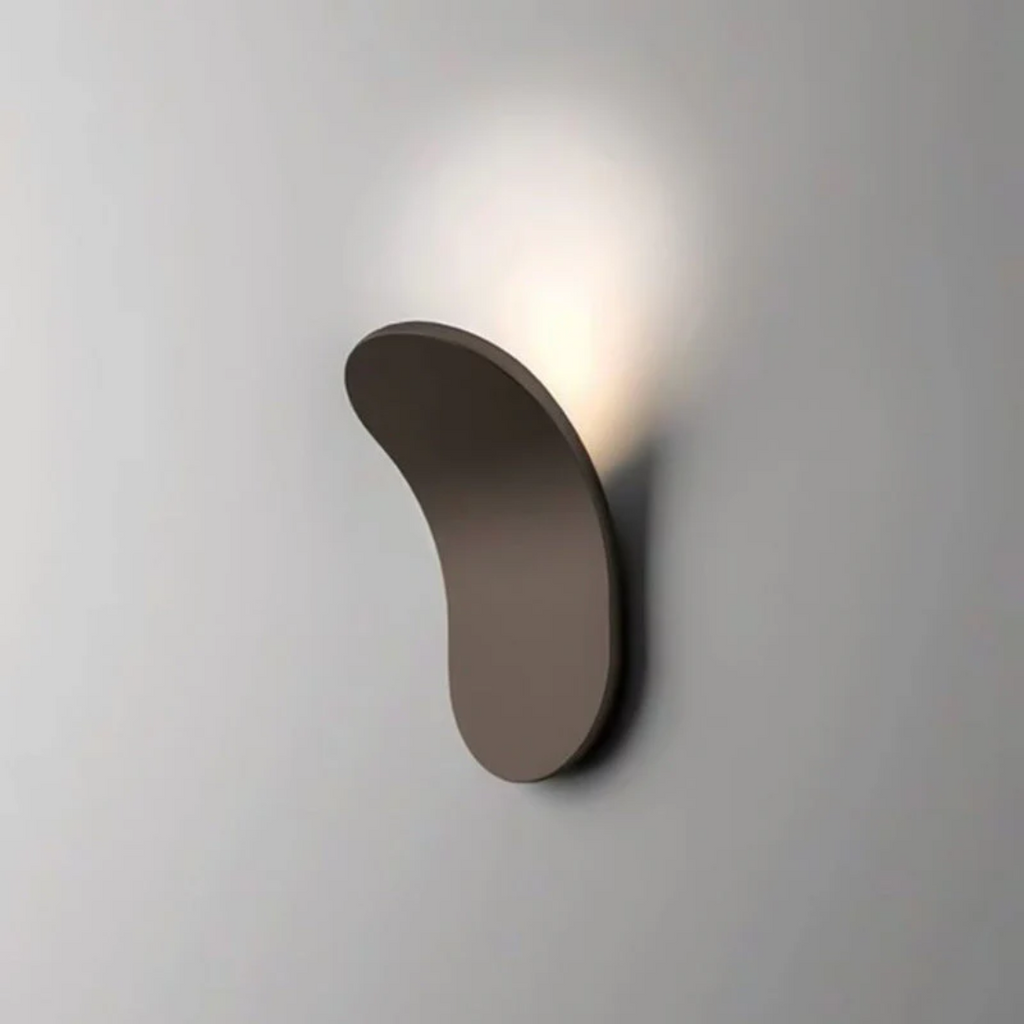 Moderní nordická nástěnná lampa s minimalistickým LED osvětlením