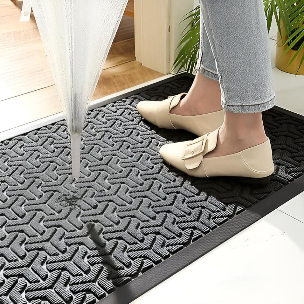 Geometric Pattern Door Mat for Entryways and Hallways
