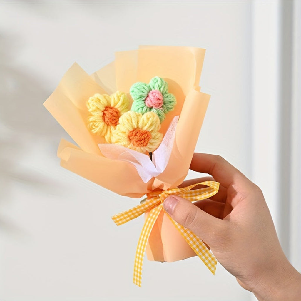 Bouquet di fiori in tessuto mini per la Festa della Mamma, regalo fatto a mano