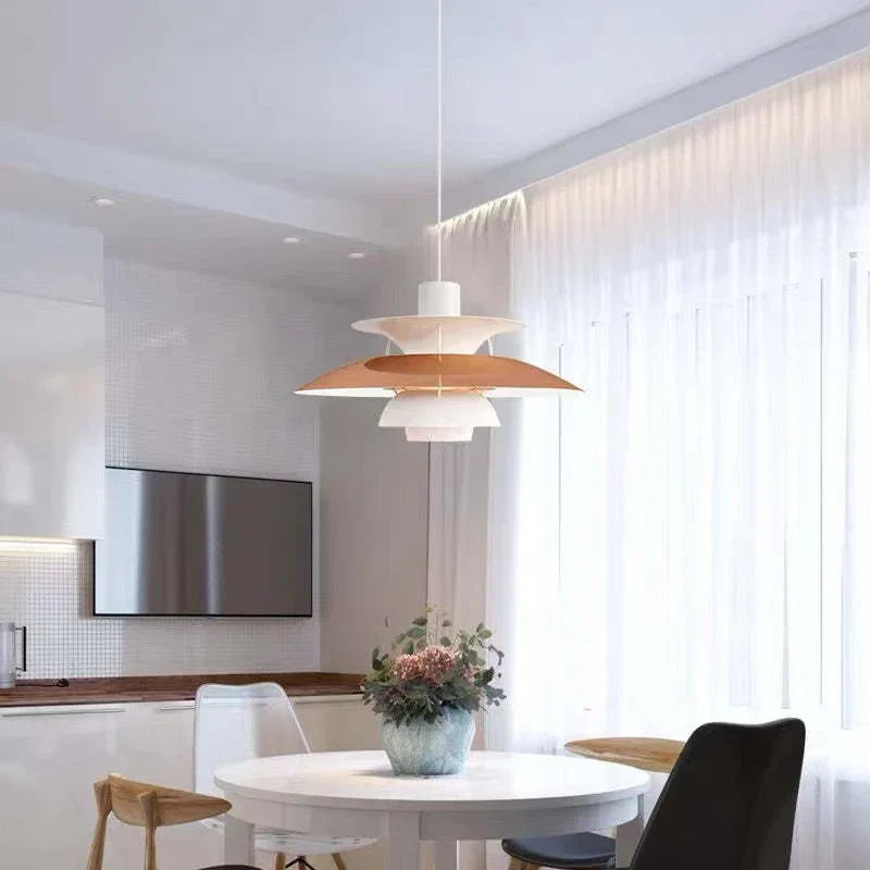 Aurora Pendelleuchte mit Schirm für moderne LED-Atmosphäre