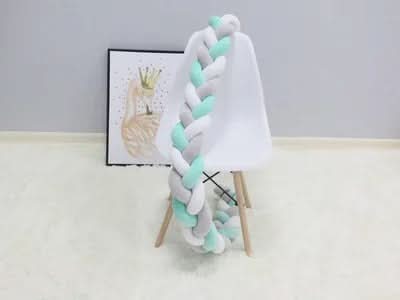 CozyNest Gewebtes Babykissen für sicheren und erholsamen Schlaf