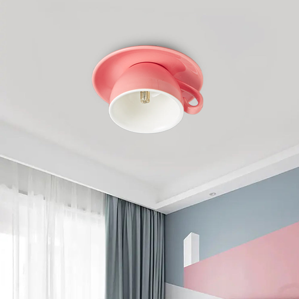 Kaffekopp i keramisk taklampe med LED i blått og rosa for soverom og stue