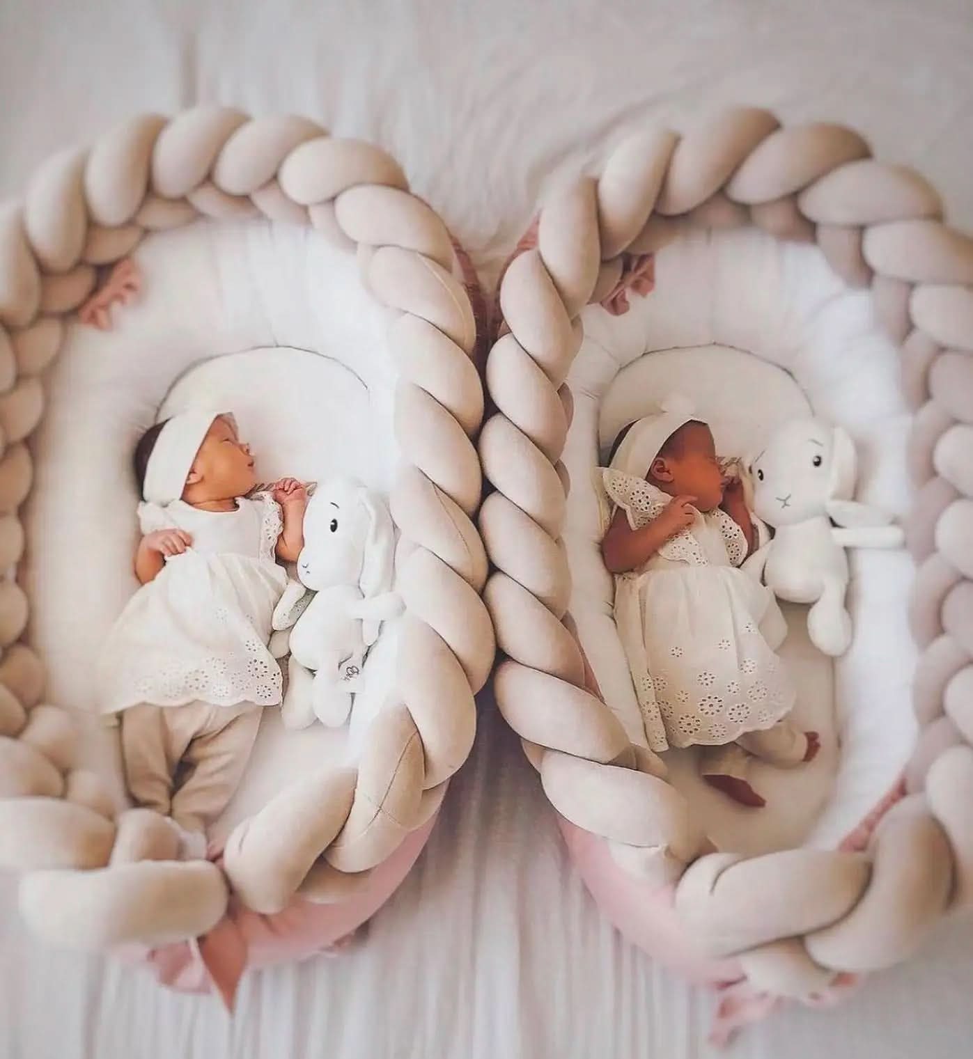 CozyNest Gewebtes Babykissen für sicheren und erholsamen Schlaf