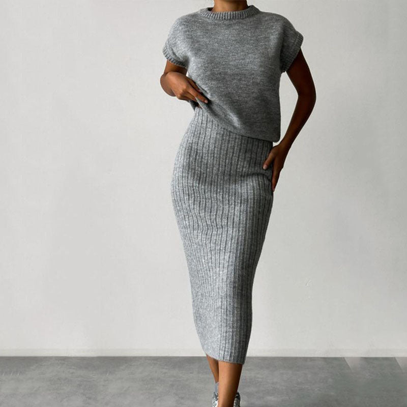 ENSEMBLE DEUX PIÈCES SANS MANCHES