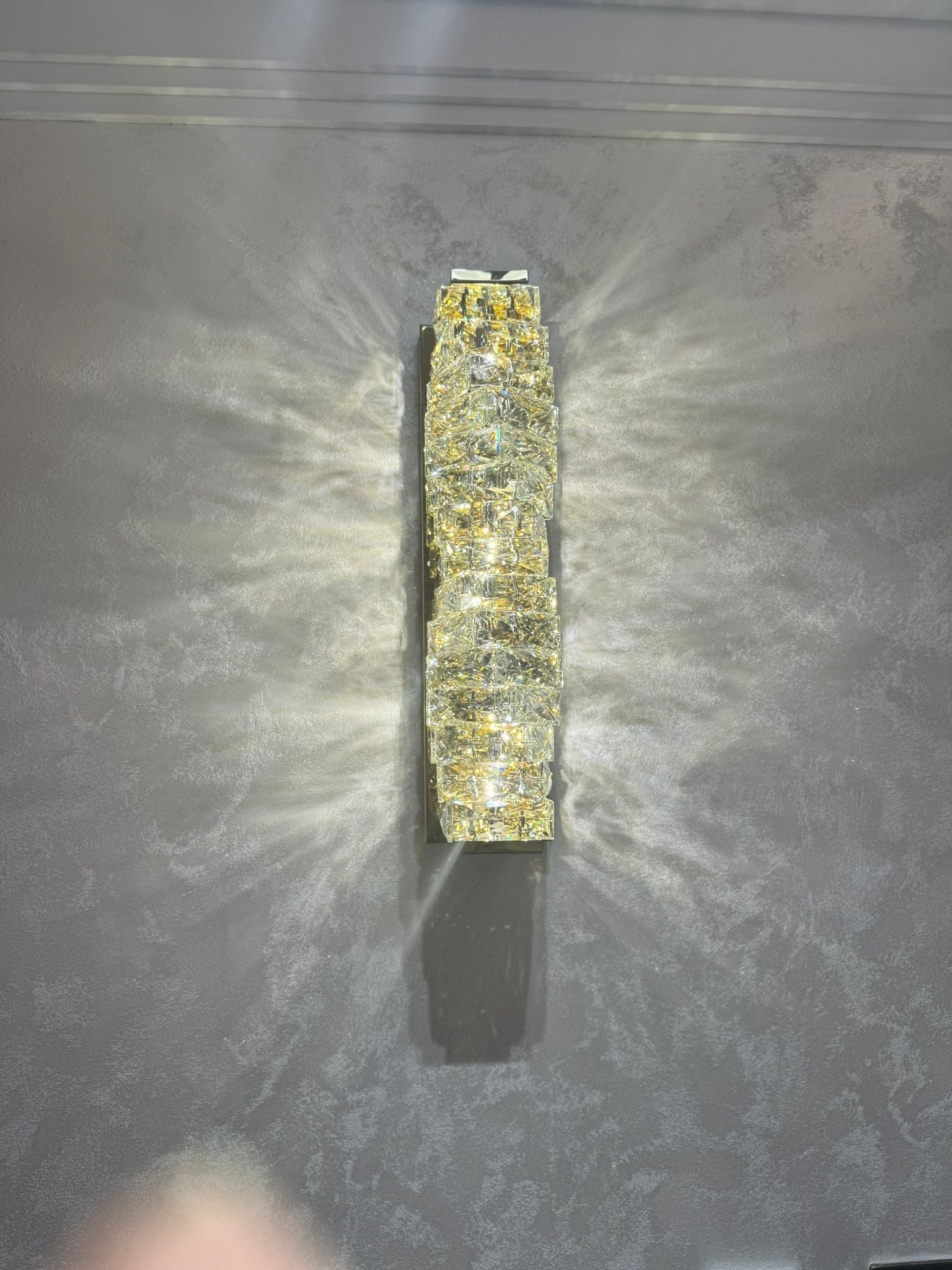 Nástěnná lampa Nova Crystal Accents z nerezové oceli s třemi barevnými teplotami