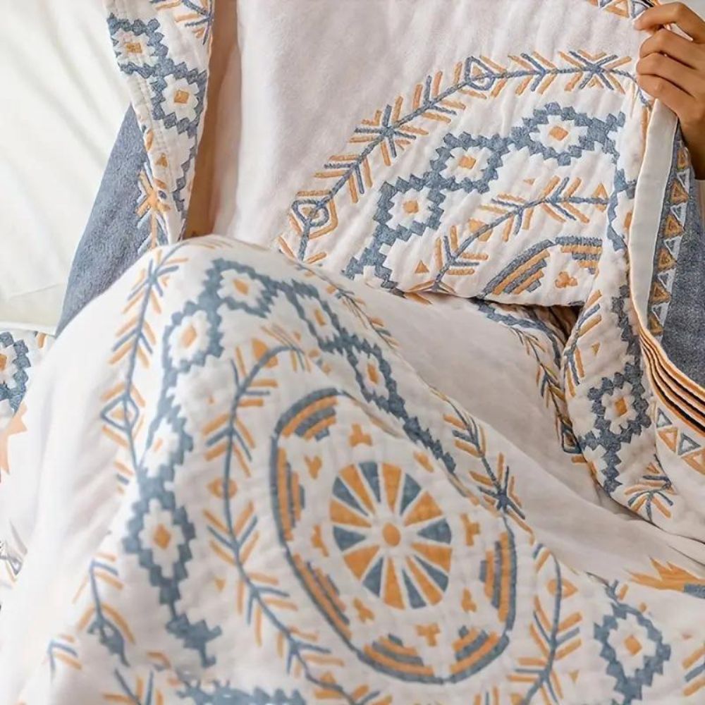 Gemütliche Mandala Boho Decke als Akzent für Sofa oder Schlafzimmer