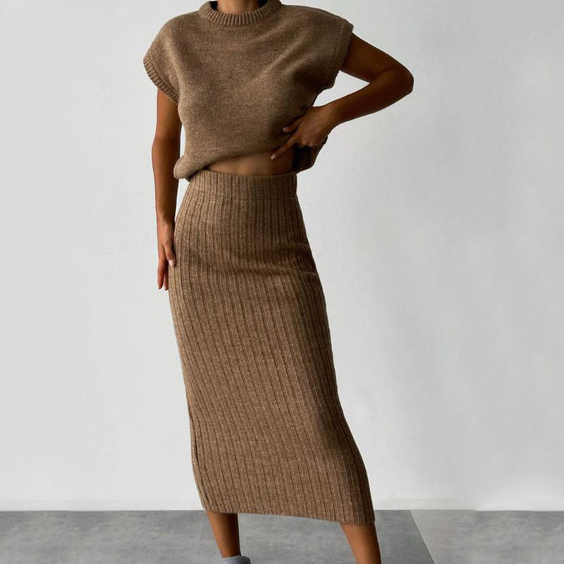 ENSEMBLE DEUX PIÈCES SANS MANCHES