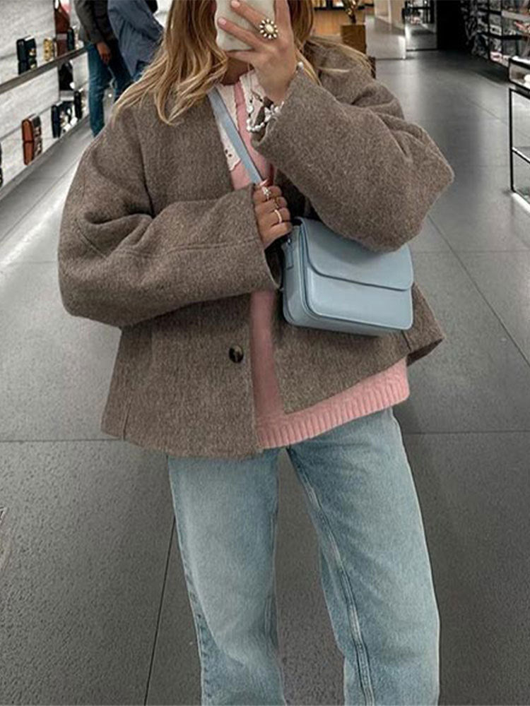 ELENA – Veste Courte à Col en V avec Boutons