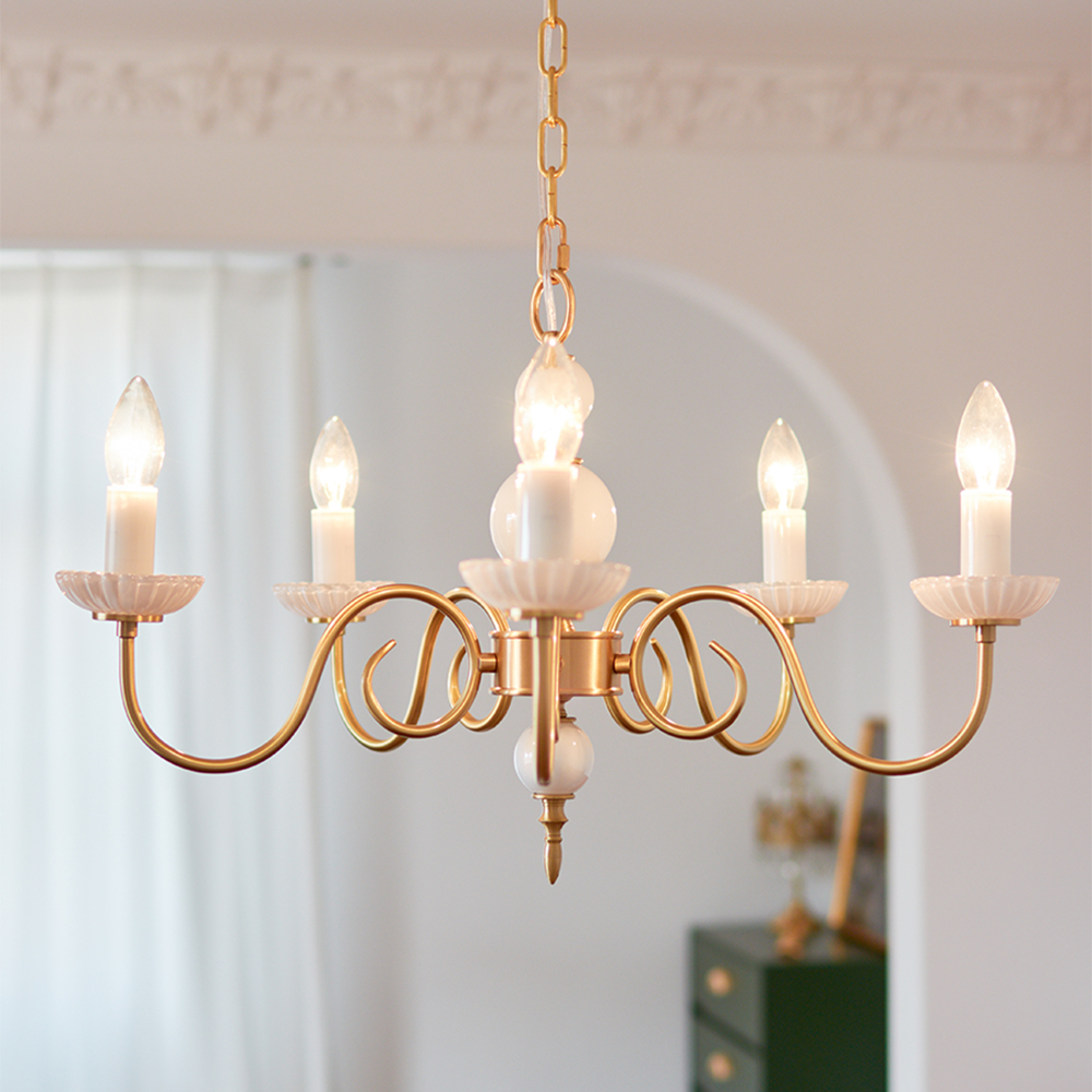 Novae Sleek Iron and Glass Pendant Light for Modern Bedrooms | Snurv