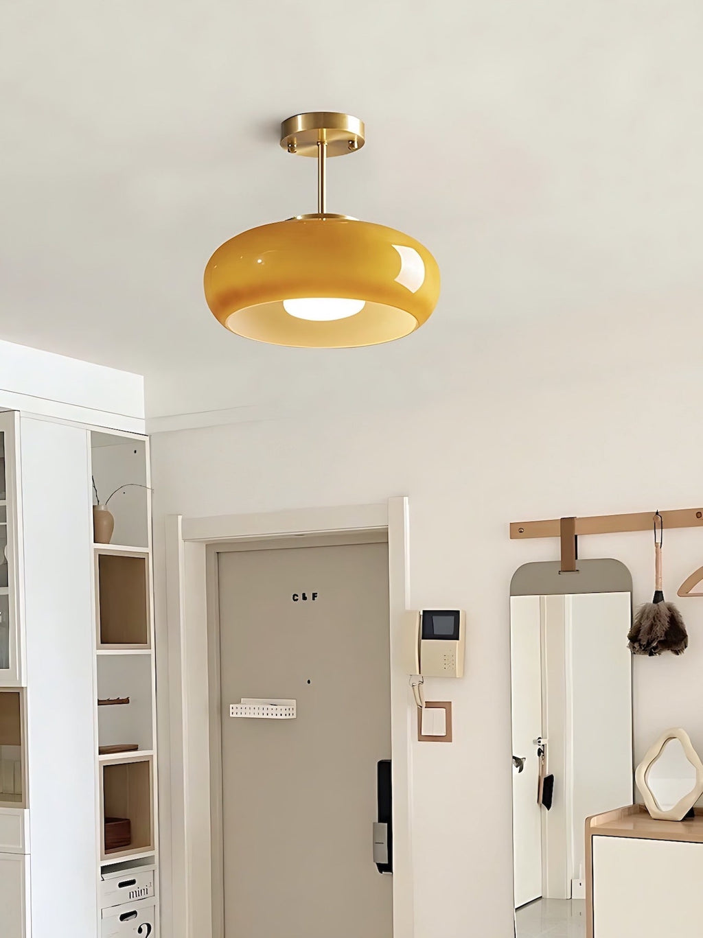 Plafonnier disque en verre style Bauhaus en laiton ou finition chrome, verre orange-jaune ou blanc