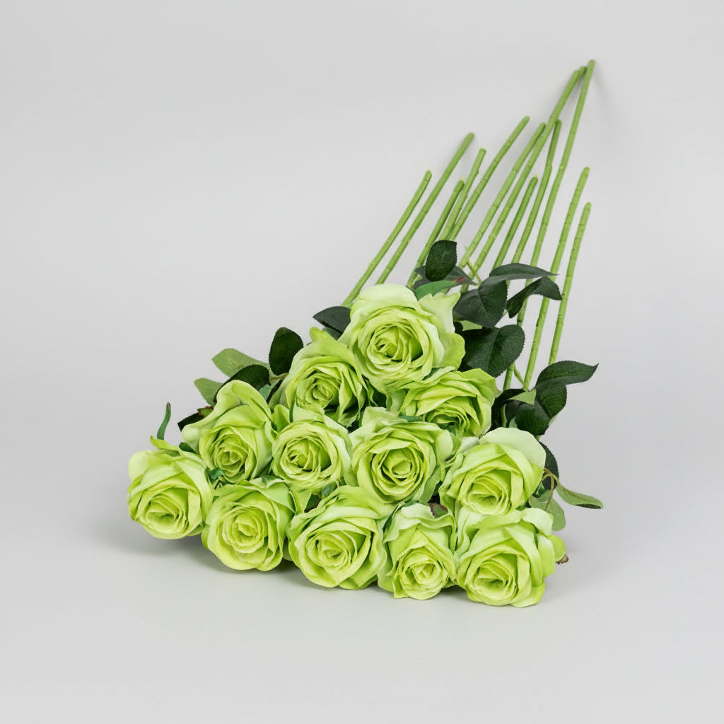 Bouquet di rose rosse artificiali per la festa della mamma, decorazione per la casa
