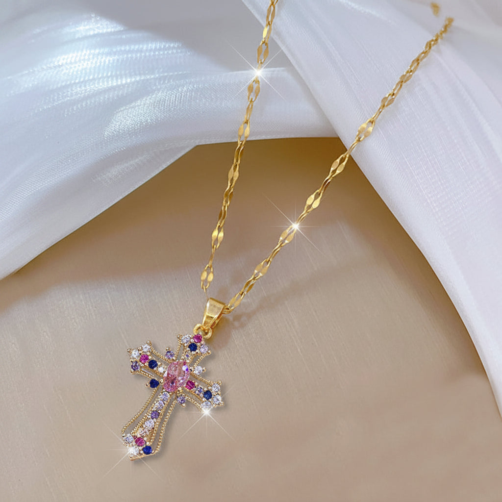 Collana con ciondolo a croce d'oro per regalo della Festa della Mamma gioielli