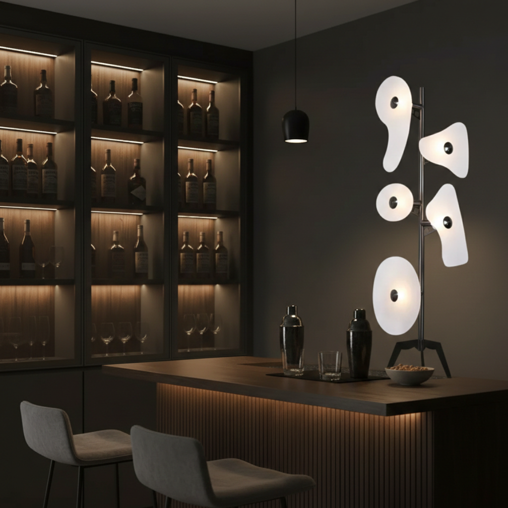 Barevně měnící LED stojací lampa pro moderní obytné prostory | Rosalyssa