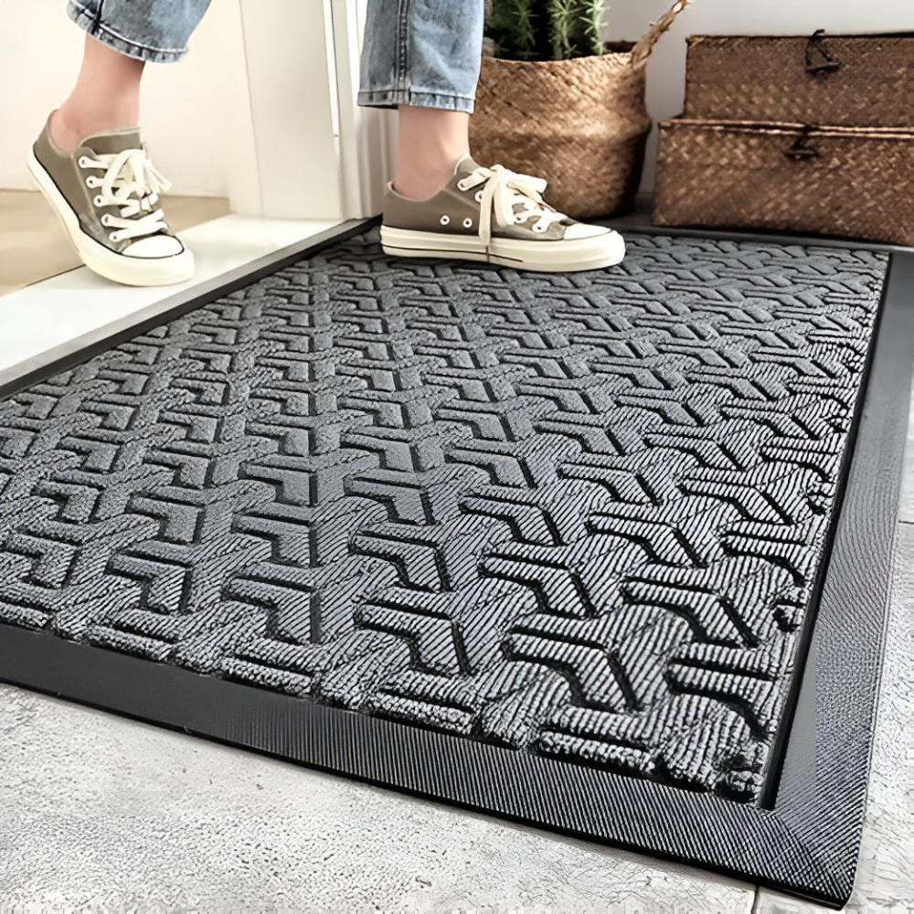 Geometric Pattern Door Mat for Entryways and Hallways