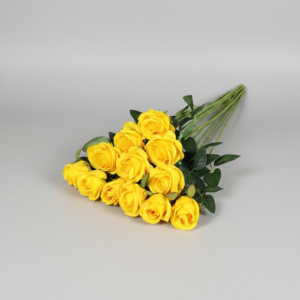 Bouquet di rose rosse artificiali per la festa della mamma, decorazione per la casa