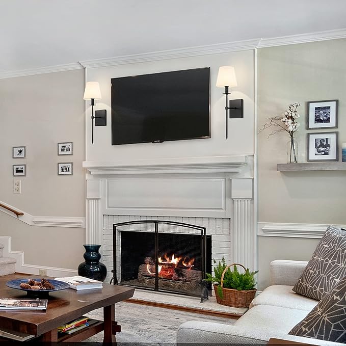 Wall Light With Classic Elegance For Living Areas And Corridors