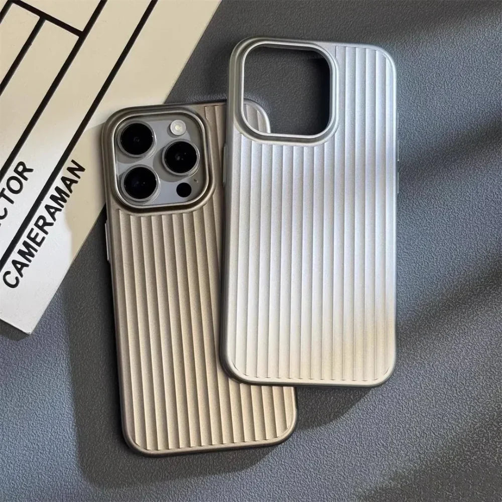Žebrovaný pevný kryt na telefon pro ochranu a lepší úchop