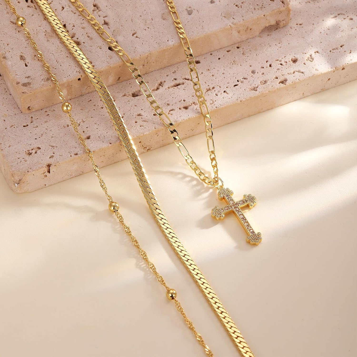 Collana elegante con croce d'oro e ciondolo a strati per regalo della festa della mamma