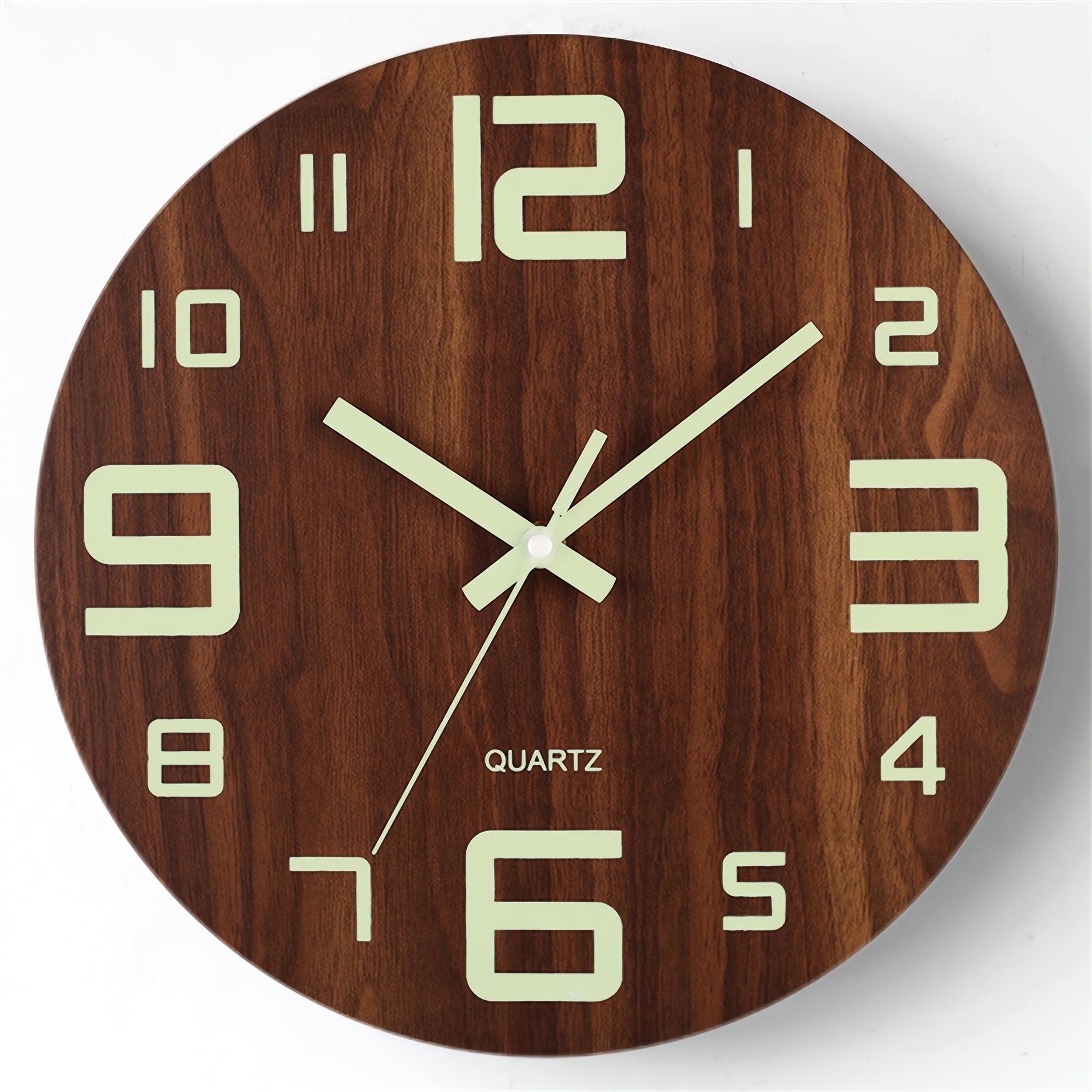 Wanduhr aus Walnussholz mit leuchtendem Glow und geräuschlosem Quarzwerk