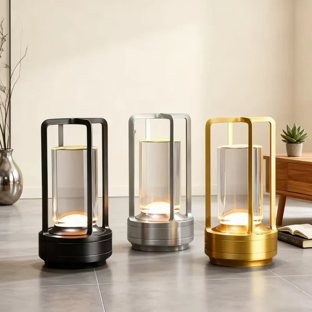 Bordlampe med varm LED-glød i metall-sylinderstil