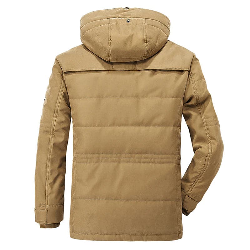 Nordale Winterjacke mit mehreren Taschen für den Alltag