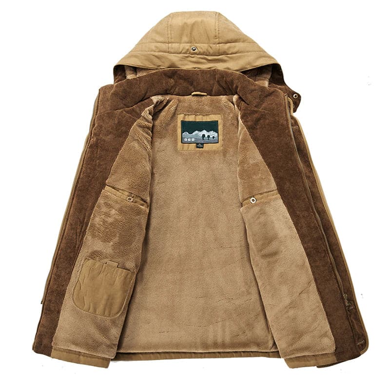 Nordale Winterjacke mit mehreren Taschen für den Alltag