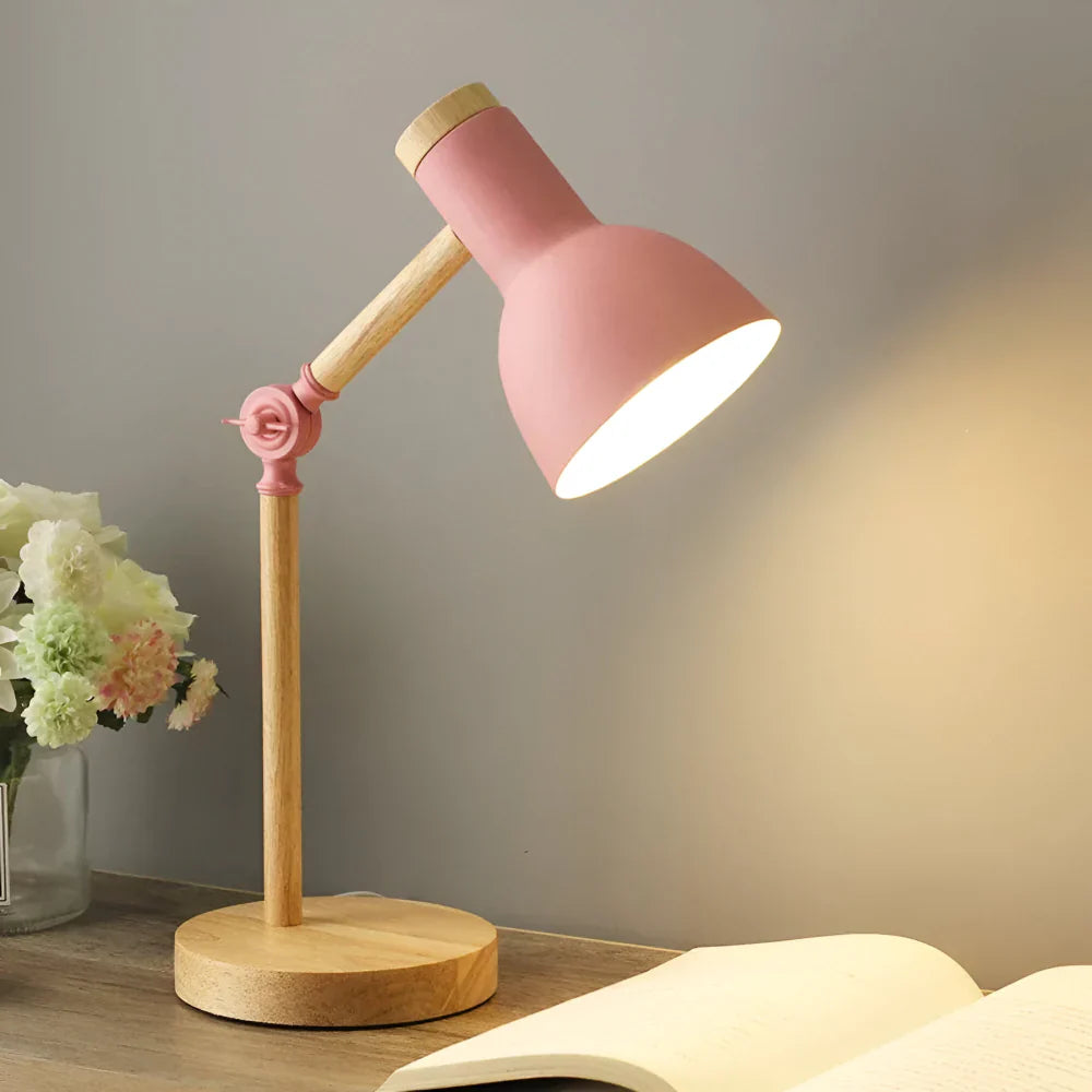 Severská dřevěná stolní lampa s nastavitelným ramenem pro čtení