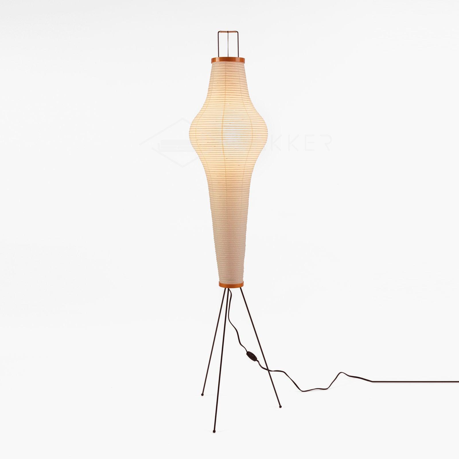 Stojací lampa AstraLume s rýžovým papírovým stínidlem a minimalistickým teplem