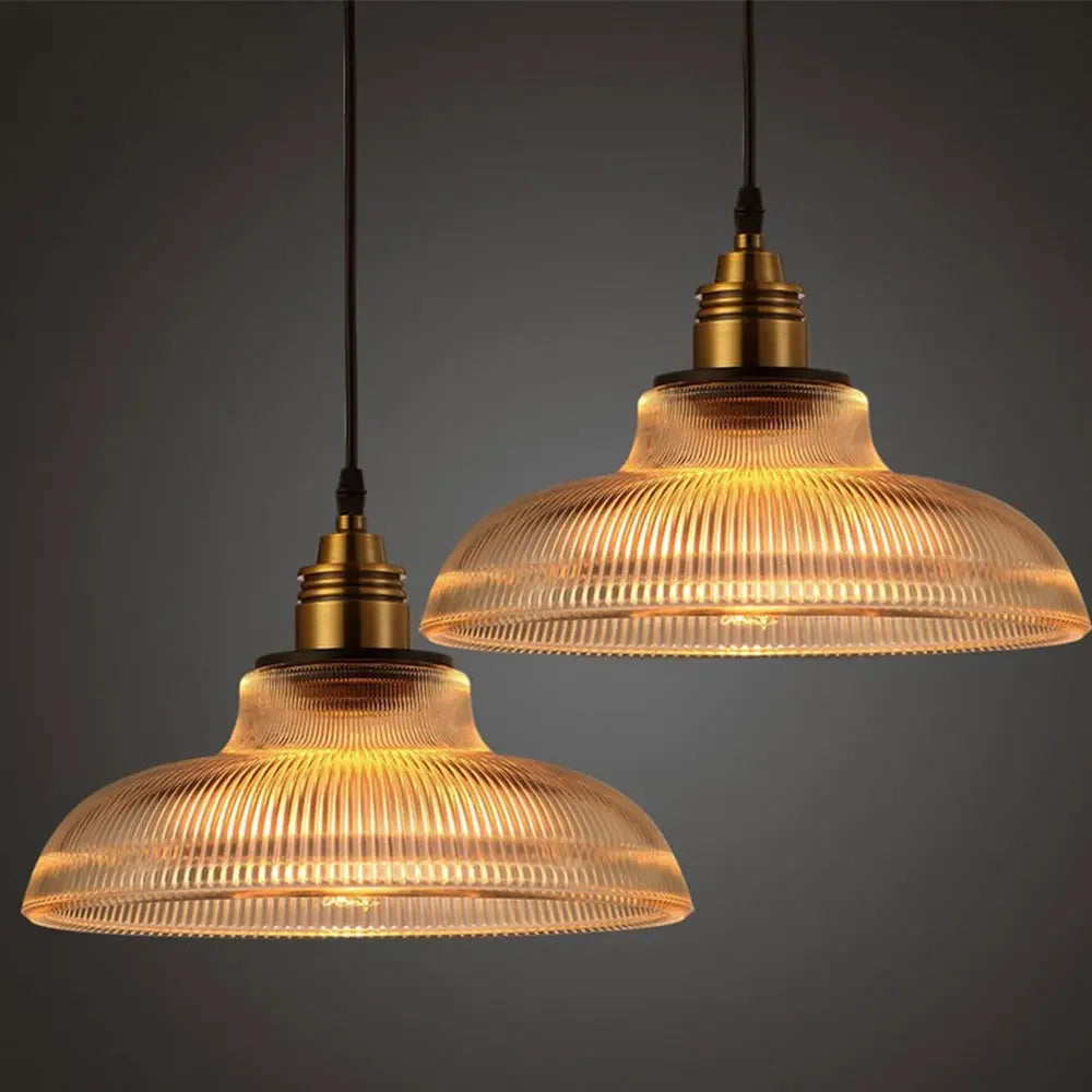 Luminária de Pendurar LumiVibe com Cúpula de Vidro Estriado Elegante