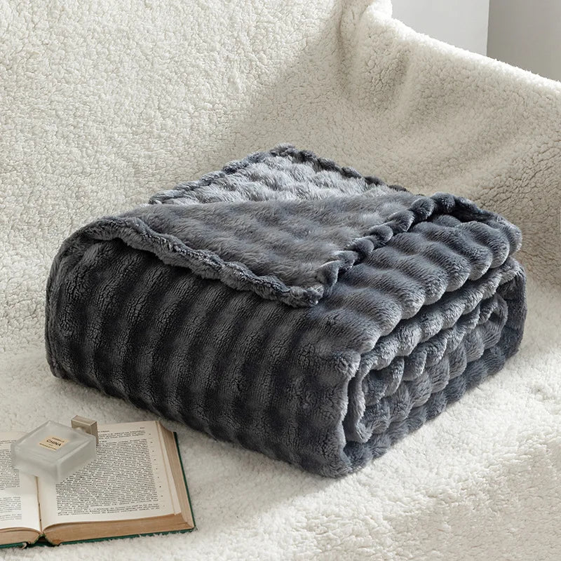CozyNest 3D plyšová deka s bublinkovým vzorem pro všechny roční období doma