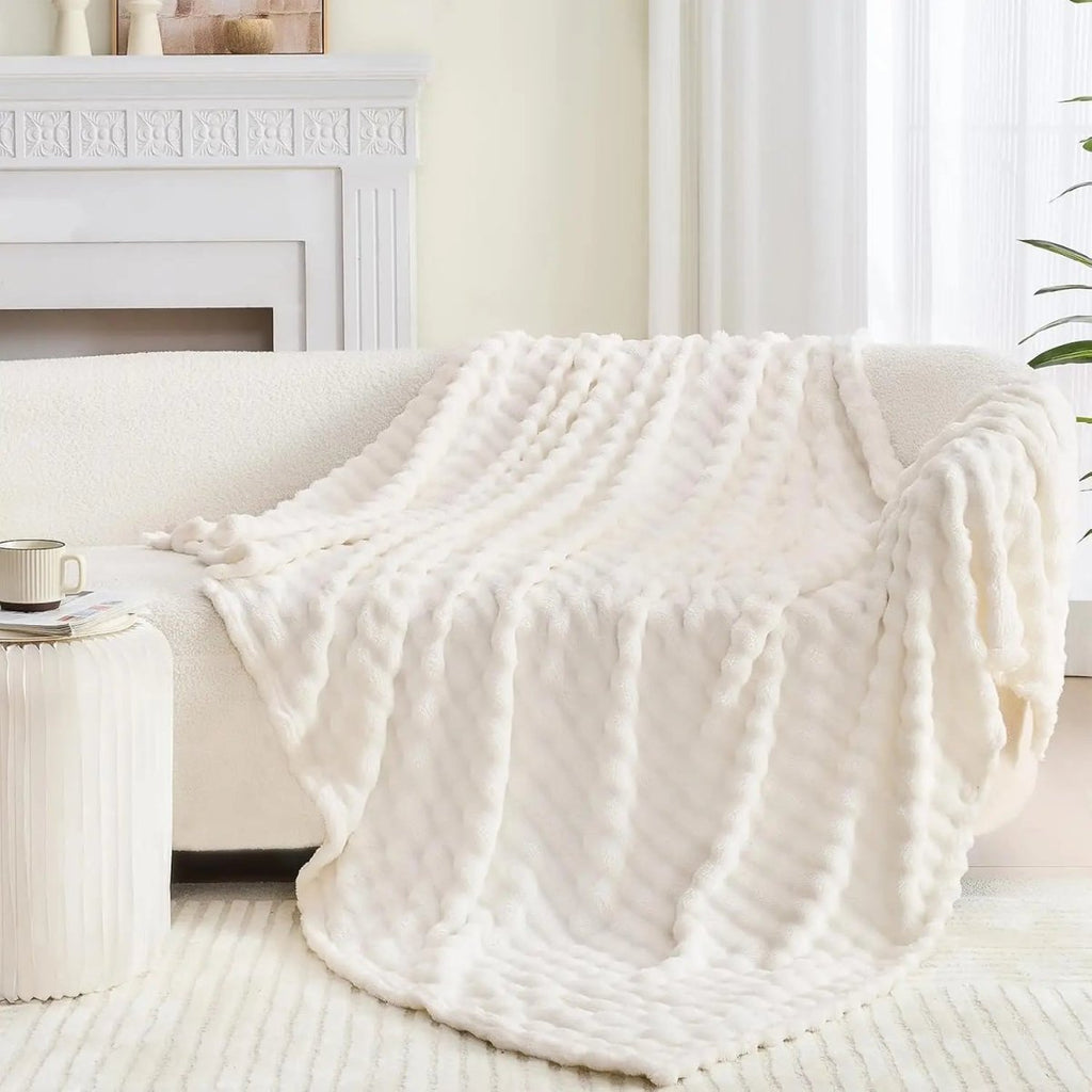 CozyNest 3D plyšová deka s bublinkovým vzorem pro všechny roční období doma