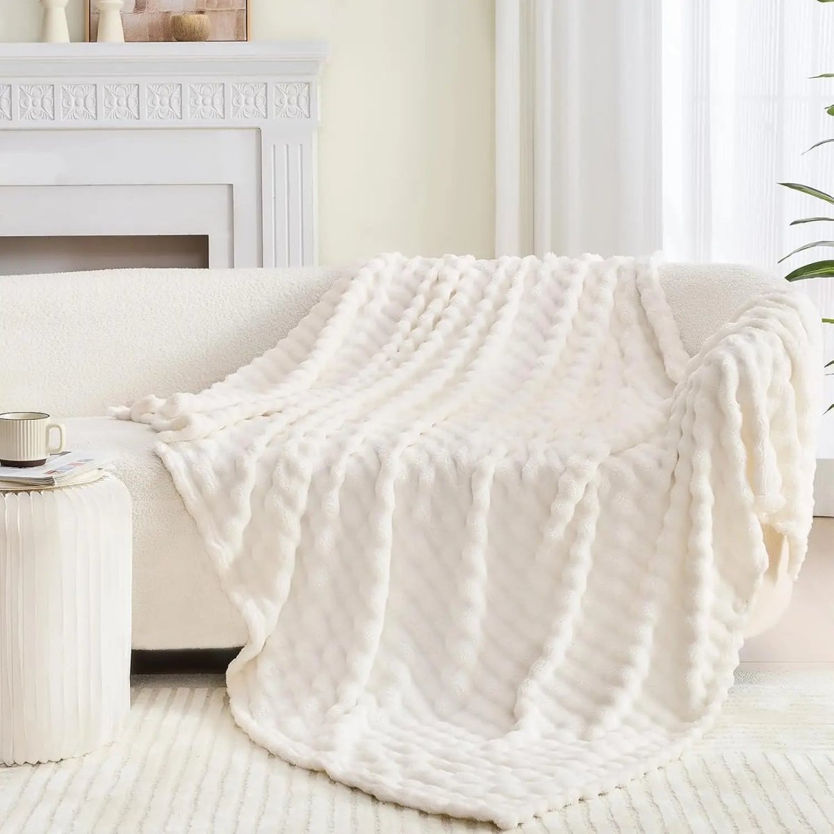 CozyNest 3D plyšová deka s bublinkovým vzorem pro všechny roční období doma