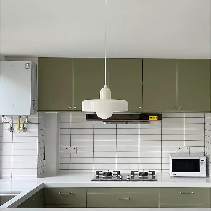 Lampada a sospensione nordica con aspetto in vetro retrò per spazi moderni e colorati