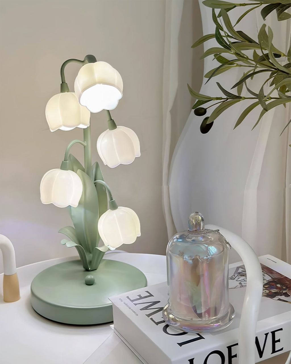 Candeeiro de Mesa Bell Orchid Iluminação Interior Floral Delicada