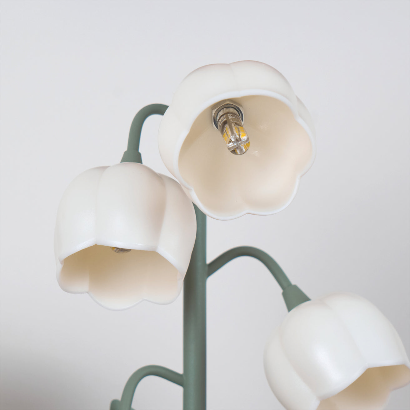 Candeeiro de Mesa Bell Orchid Iluminação Interior Floral Delicada