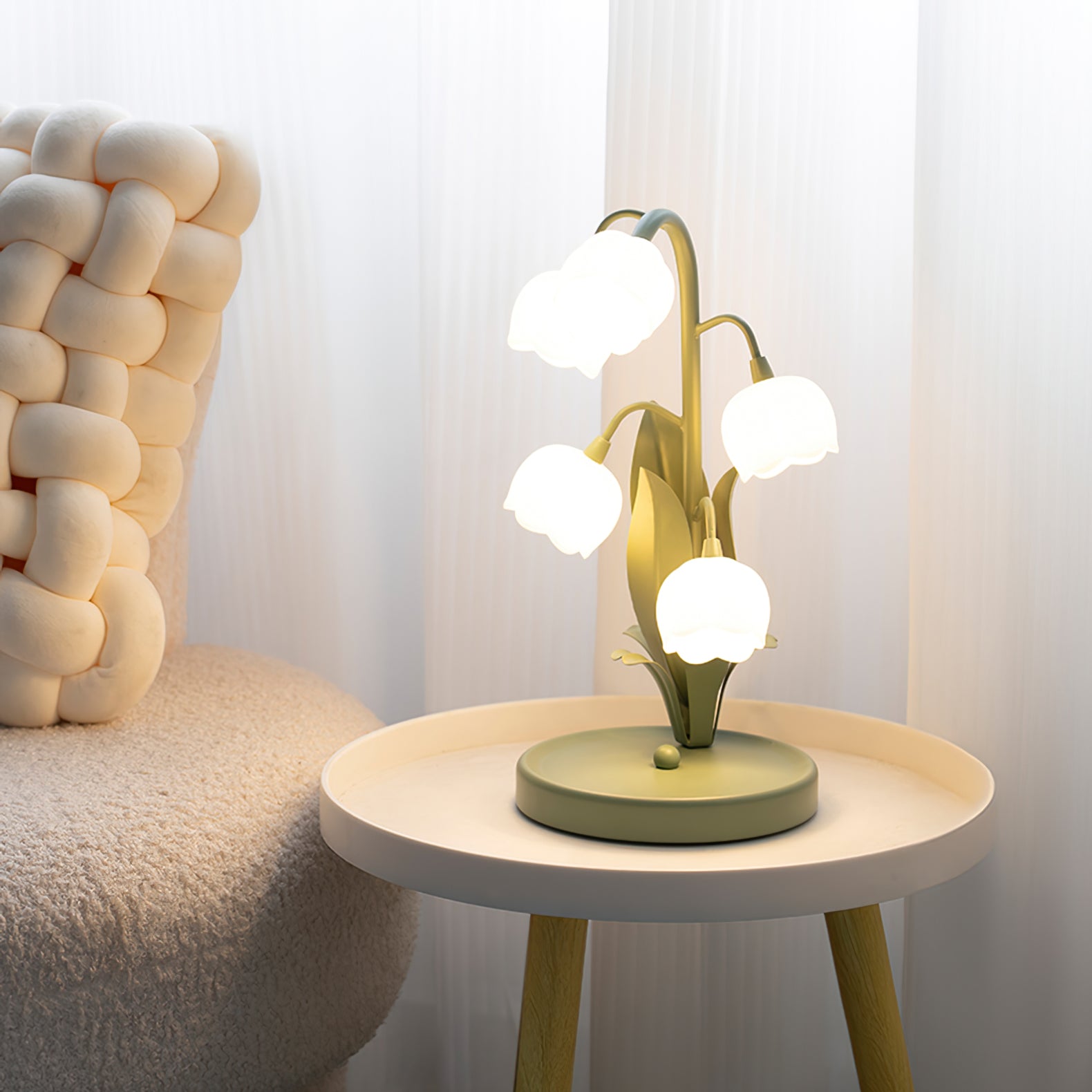 Candeeiro de Mesa Bell Orchid Iluminação Interior Floral Delicada