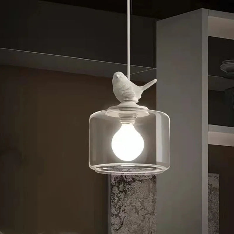 Lampa wisząca Aviya inspirowana ptakami do naturalnego światła otoczenia | Snurv