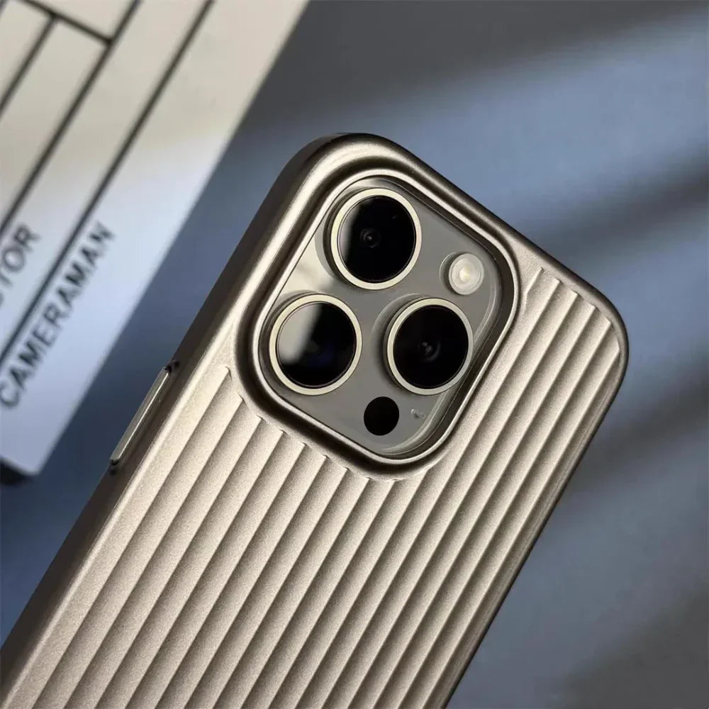 Žebrovaný pevný kryt na telefon pro ochranu a lepší úchop