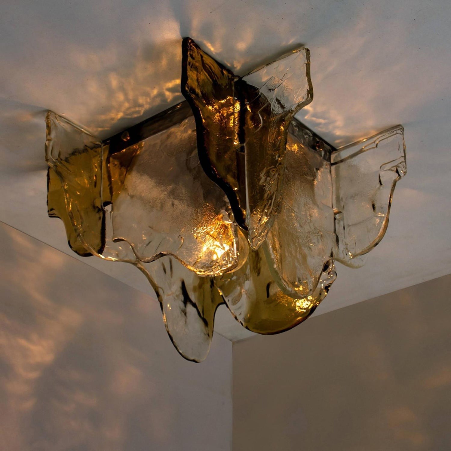Lampada da soffitto in vetro soffiato a mano stile Murano con fumo grigio ambra trasparente